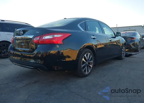 2017 Nissan Altima 2.5 Sv z USA, uszkodzony, nr VIN 1N4AL3AP5HC230299